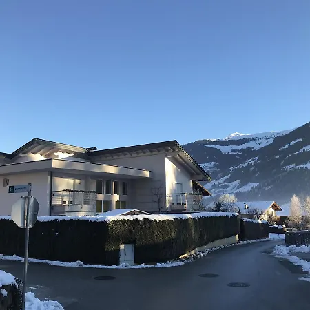 Schweiberer Apartment *